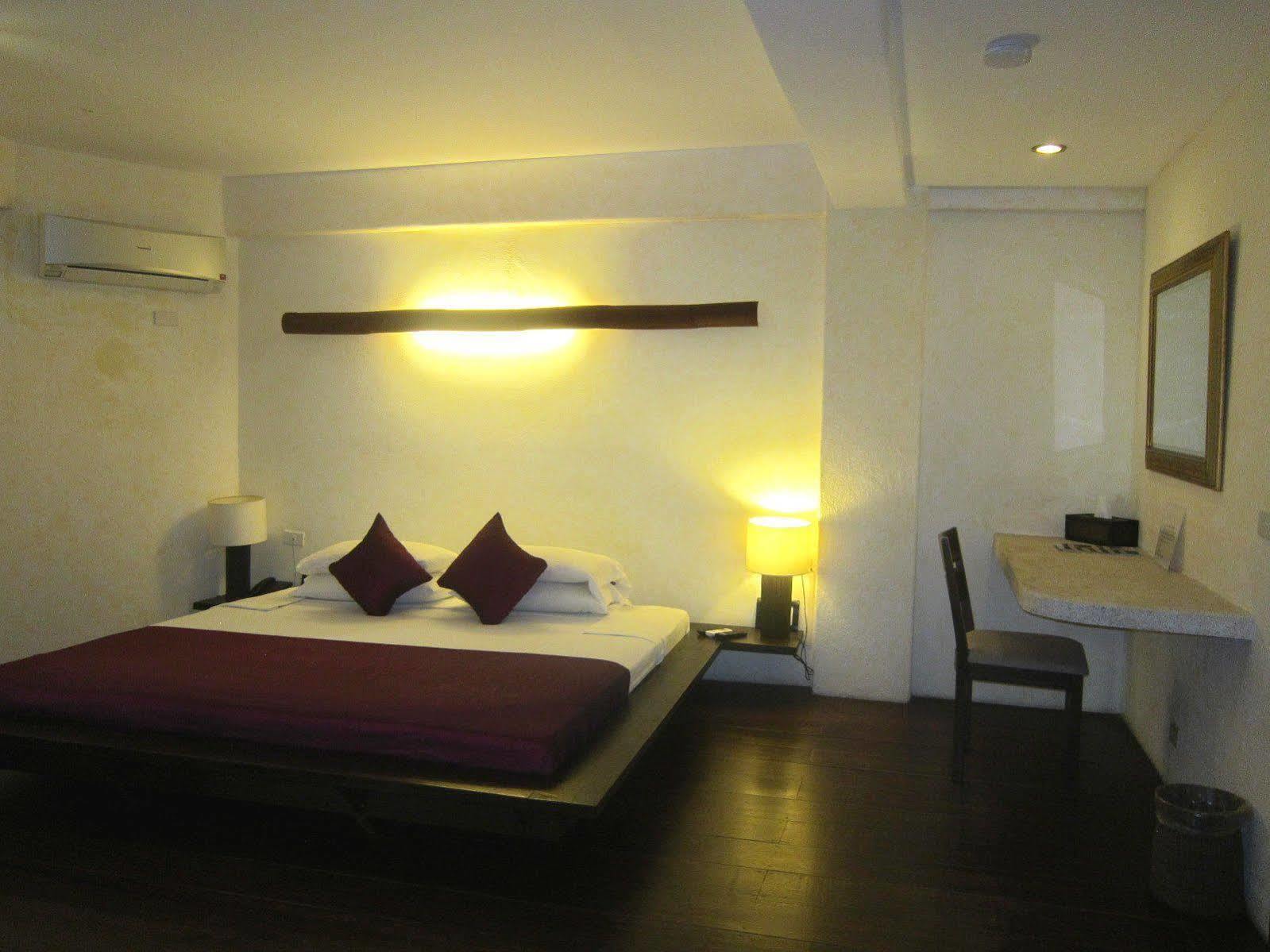 Signature Boracay Punta Rosa Balabag  Екстериор снимка